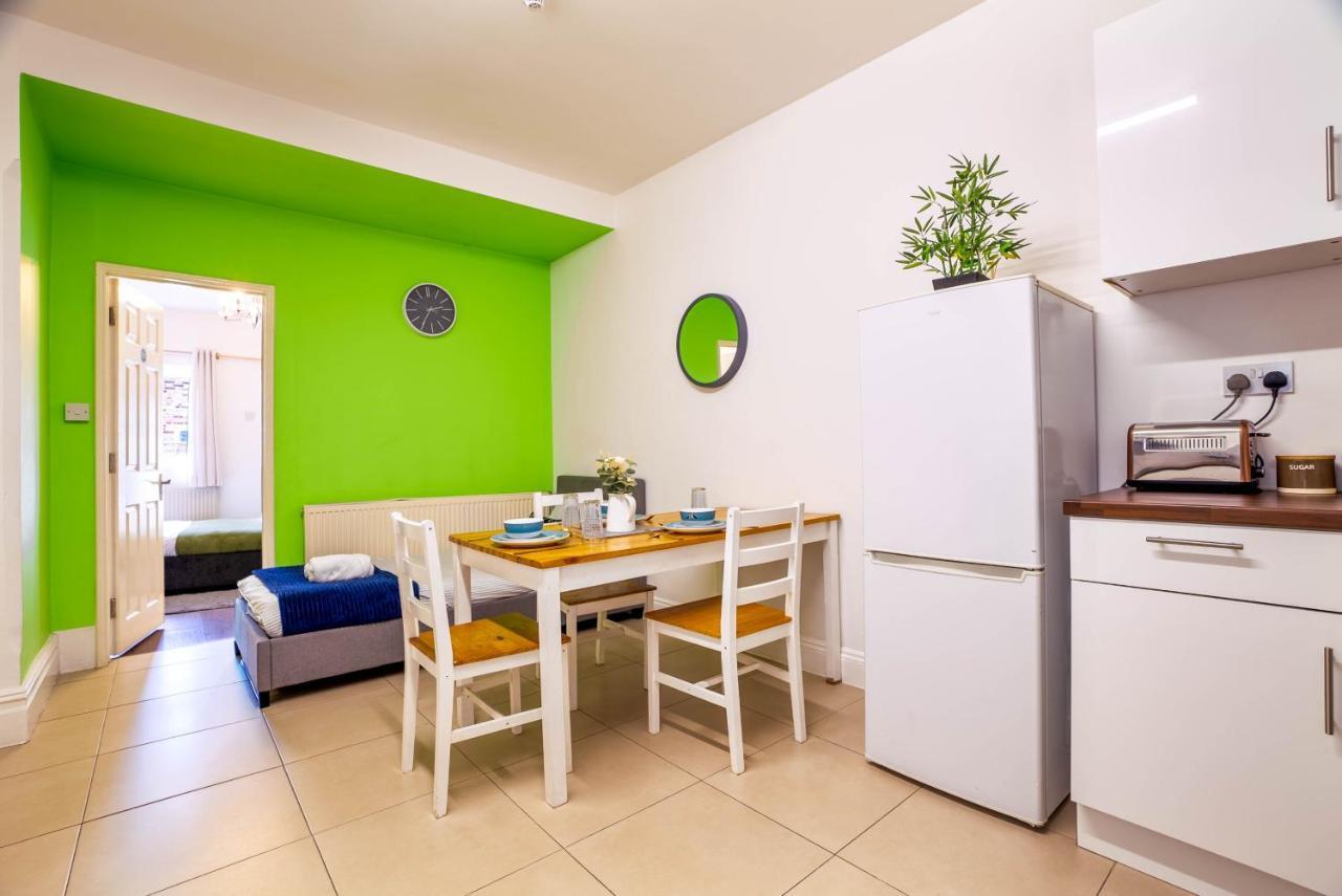090 Beautiful 1 Bedroom Flat Near Luton Town And Station Exterior foto